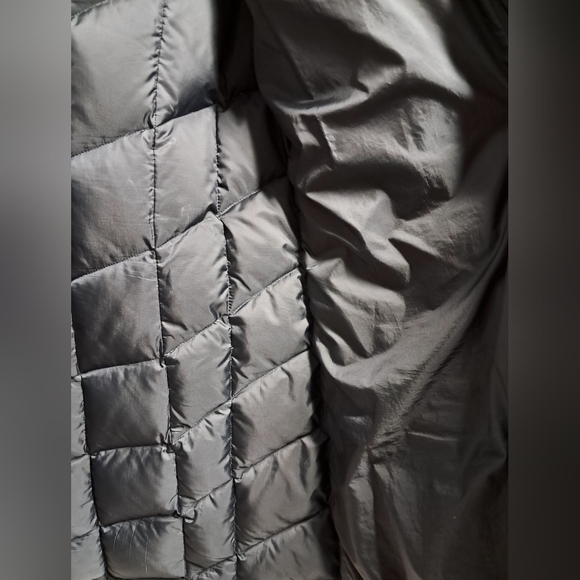 Women's Quilted Patagonia Down Jacket Size L - Picture 7 of 9